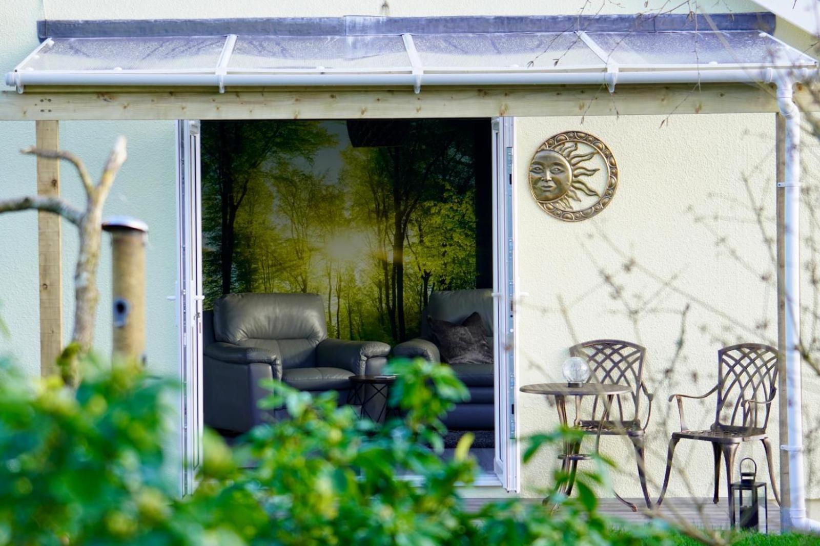 Sundial Cottage Ньютон Эбэт Экстерьер фото