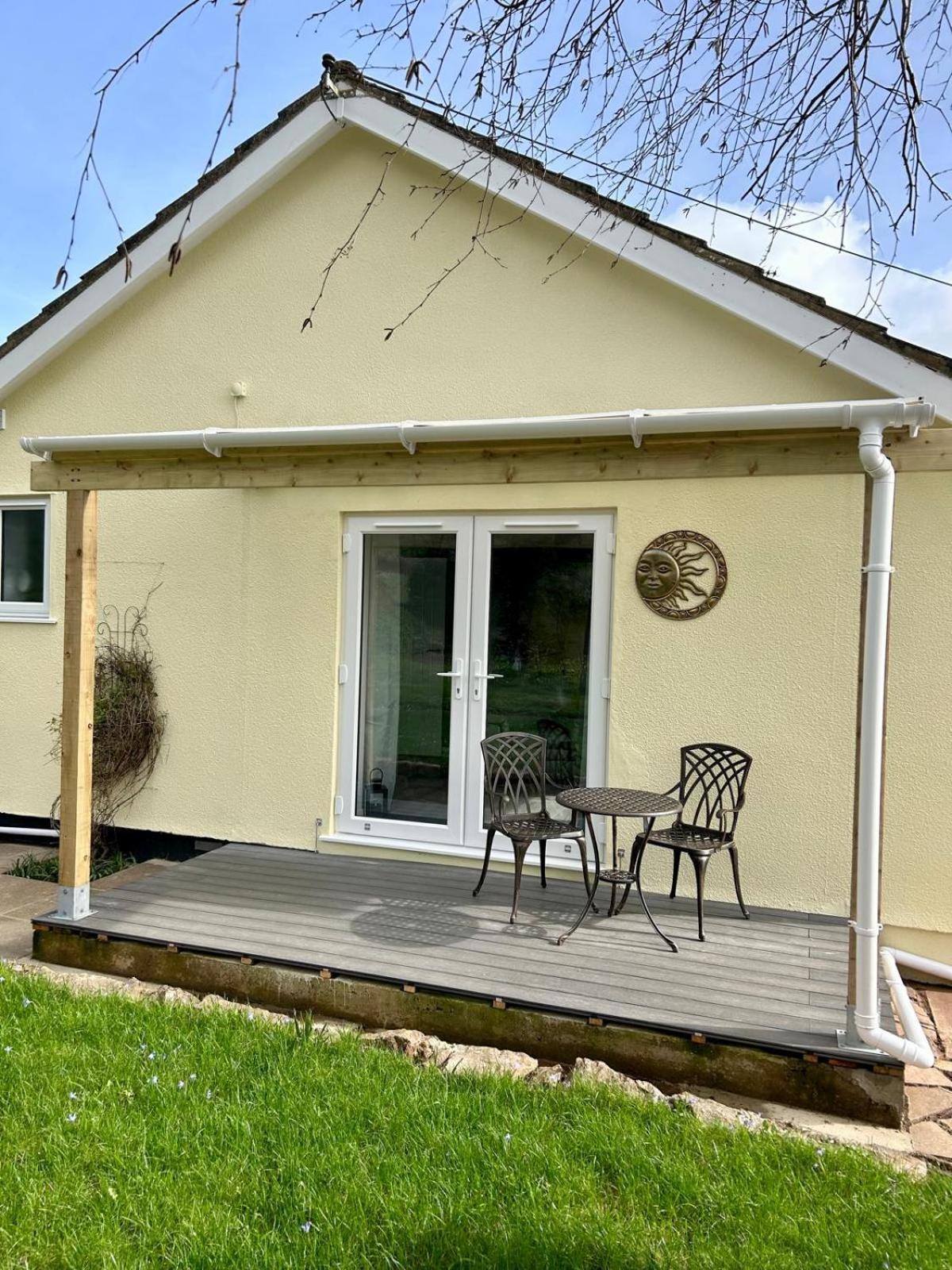 Sundial Cottage Ньютон Эбэт Экстерьер фото